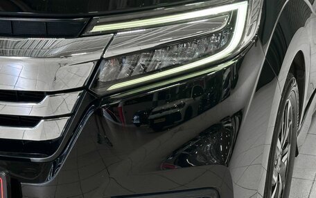 Honda Stepwgn IV, 2017 год, 1 897 000 рублей, 3 фотография