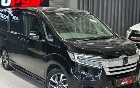 Honda Stepwgn IV, 2017 год, 1 897 000 рублей, 5 фотография