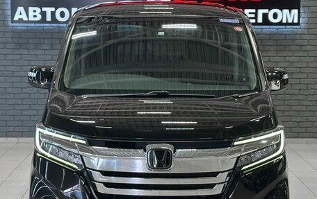 Honda Stepwgn IV, 2017 год, 1 897 000 рублей, 4 фотография