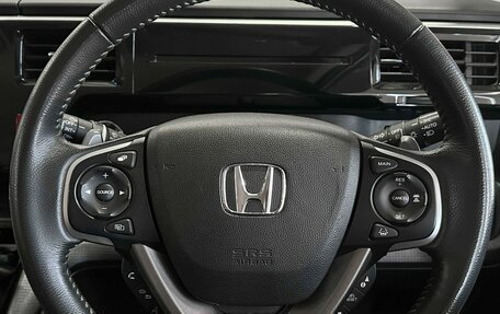 Honda Stepwgn IV, 2017 год, 1 897 000 рублей, 27 фотография