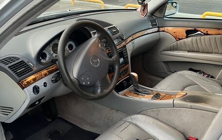 Mercedes-Benz E-Класс, 2002 год, 550 000 рублей, 8 фотография