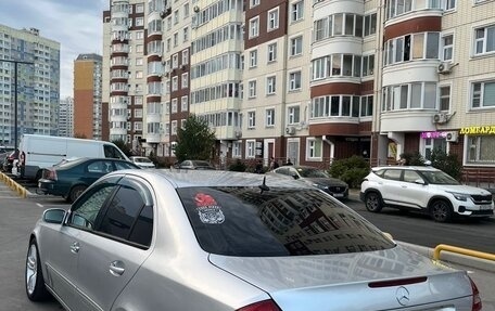 Mercedes-Benz E-Класс, 2002 год, 550 000 рублей, 4 фотография