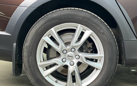 Volvo V90 Cross Country I рестайлинг, 2017 год, 2 250 000 рублей, 7 фотография