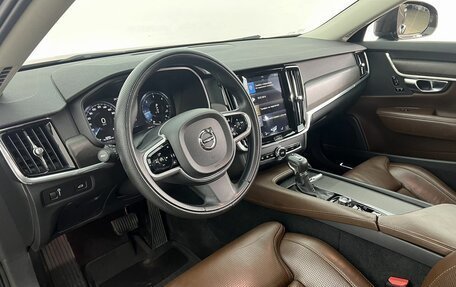Volvo V90 Cross Country I рестайлинг, 2017 год, 2 250 000 рублей, 10 фотография
