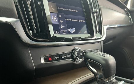 Volvo V90 Cross Country I рестайлинг, 2017 год, 2 250 000 рублей, 17 фотография