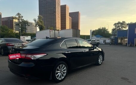 Toyota Camry, 2019 год, 2 290 000 рублей, 4 фотография