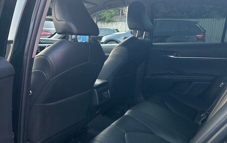 Toyota Camry, 2019 год, 2 290 000 рублей, 16 фотография
