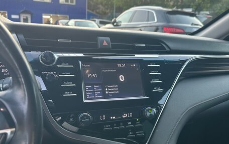 Toyota Camry, 2019 год, 2 290 000 рублей, 14 фотография