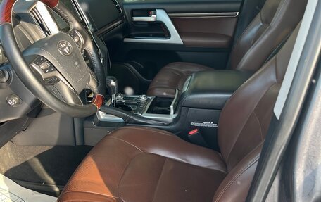 Toyota Land Cruiser 200, 2019 год, 7 150 000 рублей, 5 фотография