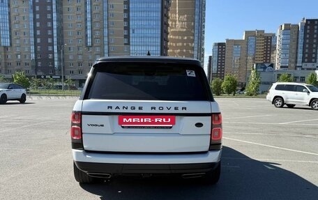 Land Rover Range Rover IV рестайлинг, 2018 год, 5 500 000 рублей, 10 фотография