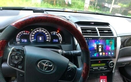 Toyota Camry, 2014 год, 1 900 000 рублей, 6 фотография