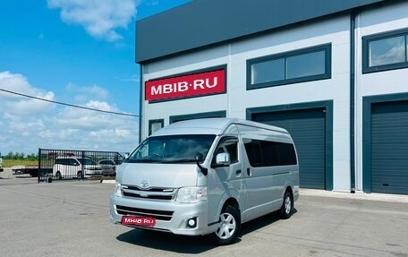 Toyota HiAce H200, 2012 год, 3 399 900 рублей, 1 фотография