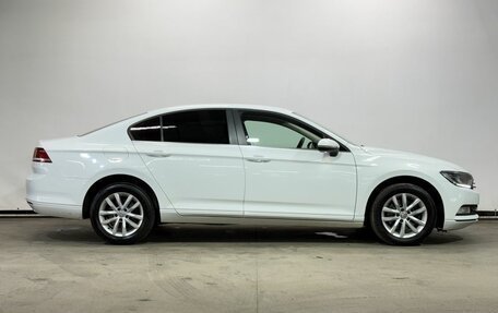 Volkswagen Passat B8 рестайлинг, 2016 год, 1 399 000 рублей, 4 фотография