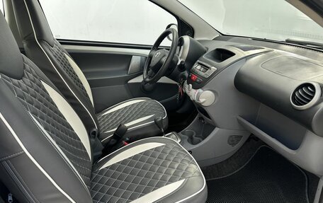 Toyota Aygo II, 2010 год, 550 000 рублей, 13 фотография