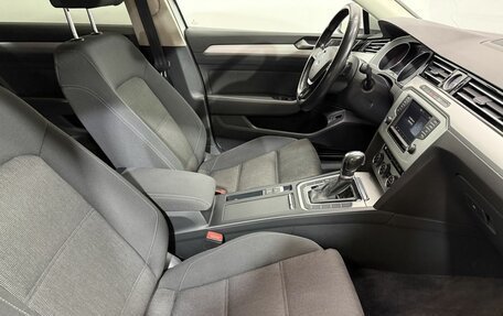 Volkswagen Passat B8 рестайлинг, 2016 год, 1 399 000 рублей, 10 фотография