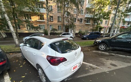 Opel Astra J, 2010 год, 430 000 рублей, 3 фотография