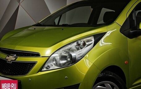 Chevrolet Spark III, 2011 год, 545 000 рублей, 10 фотография