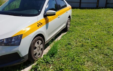 Skoda Rapid II, 2021 год, 930 000 рублей, 8 фотография