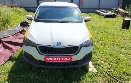 Skoda Rapid II, 2021 год, 930 000 рублей, 5 фотография