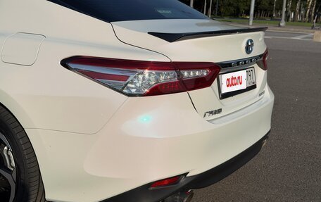Toyota Camry, 2022 год, 3 500 000 рублей, 10 фотография