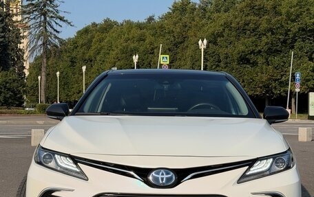 Toyota Camry, 2022 год, 3 500 000 рублей, 4 фотография