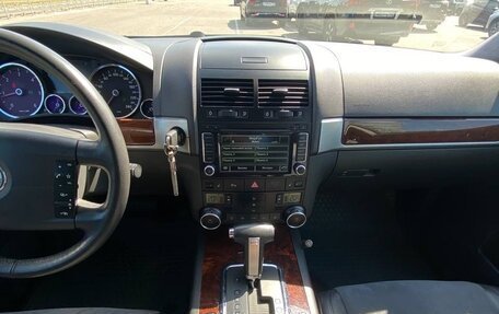 Volkswagen Touareg III, 2009 год, 1 350 000 рублей, 16 фотография