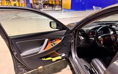 Toyota Camry, 2009 год, 999 999 рублей, 6 фотография