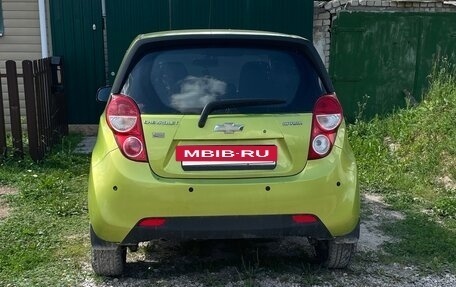 Chevrolet Spark III, 2013 год, 620 000 рублей, 2 фотография