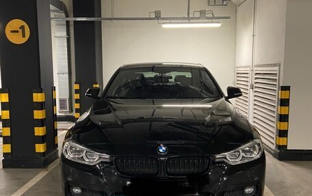 BMW 3 серия, 2018 год, 3 050 000 рублей, 4 фотография