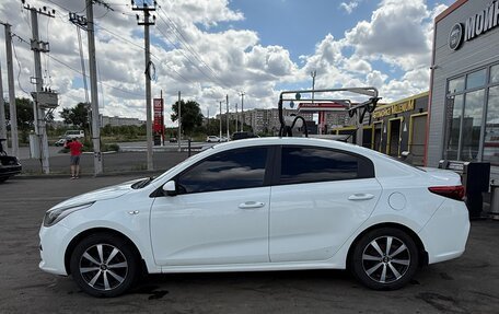 KIA Rio IV, 2017 год, 950 000 рублей, 6 фотография