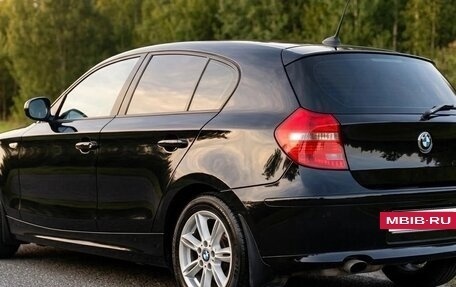 BMW 1 серия, 2011 год, 800 000 рублей, 4 фотография