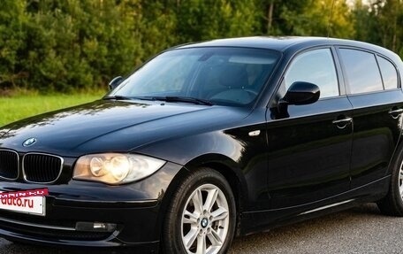 BMW 1 серия, 2011 год, 800 000 рублей, 3 фотография