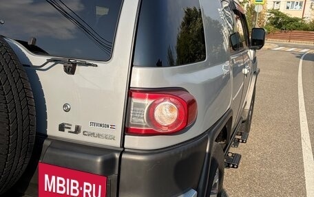 Toyota FJ Cruiser, 2013 год, 3 450 000 рублей, 12 фотография