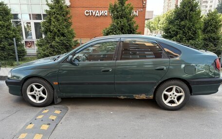 Toyota Avensis III рестайлинг, 2000 год, 215 000 рублей, 3 фотография
