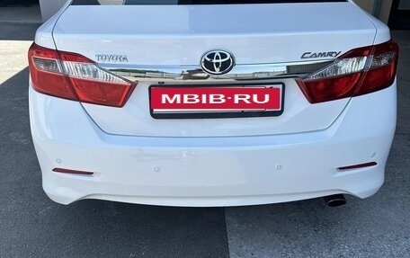 Toyota Camry, 2013 год, 1 390 000 рублей, 4 фотография