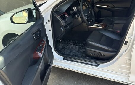 Toyota Camry, 2013 год, 1 390 000 рублей, 15 фотография