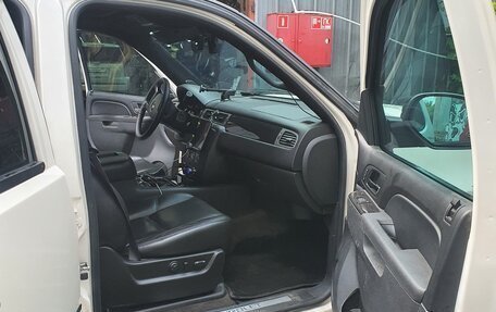 Chevrolet Tahoe III, 2011 год, 2 800 000 рублей, 16 фотография