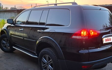 Mitsubishi Pajero Sport II рестайлинг, 2015 год, 2 050 000 рублей, 3 фотография
