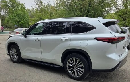 Toyota Highlander, 2025 год, 4 800 000 рублей, 4 фотография