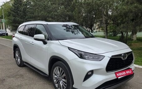 Toyota Highlander, 2025 год, 4 800 000 рублей, 3 фотография