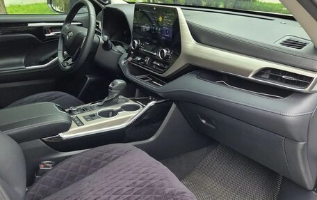 Toyota Highlander, 2025 год, 4 800 000 рублей, 8 фотография