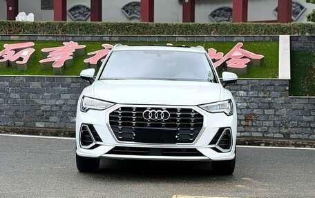 Audi Q3, 2022 год, 1 900 000 рублей, 2 фотография