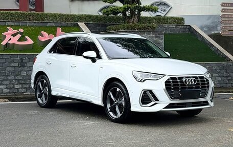 Audi Q3, 2022 год, 1 900 000 рублей, 3 фотография