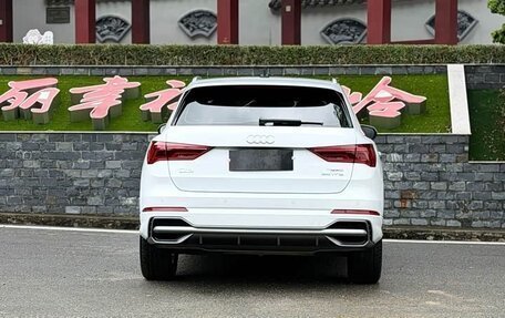 Audi Q3, 2022 год, 1 900 000 рублей, 5 фотография