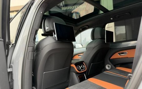 Bentley Bentayga I, 2024 год, 27 935 000 рублей, 16 фотография