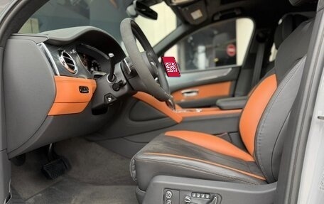 Bentley Bentayga I, 2024 год, 27 935 000 рублей, 10 фотография