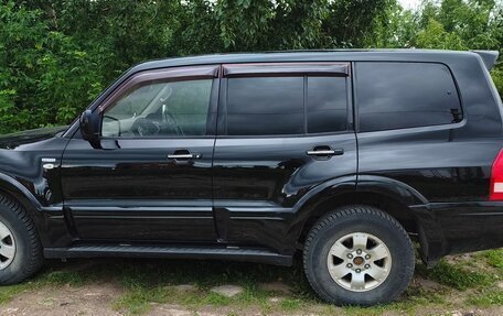 Mitsubishi Pajero III рестайлинг, 2004 год, 1 100 000 рублей, 2 фотография