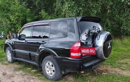 Mitsubishi Pajero III рестайлинг, 2004 год, 1 100 000 рублей, 3 фотография