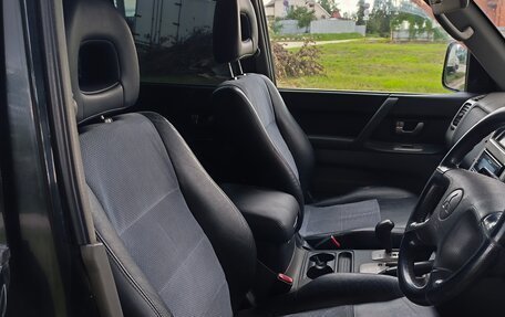 Mitsubishi Pajero III рестайлинг, 2004 год, 1 100 000 рублей, 9 фотография
