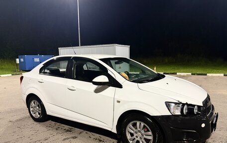 Chevrolet Aveo III, 2012 год, 600 000 рублей, 3 фотография